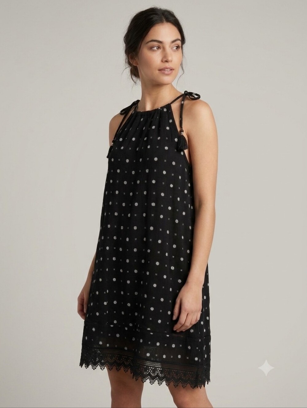 NWT Old Navy Black Floral Embroidered Halter Tie Mini Dress Crochet Hem Large
